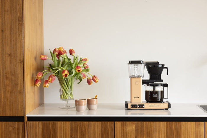Moccamaster KBG Select  Filterkaffeemaschine - Swiss Version - Farbauswahl - Coffee Coaching Club