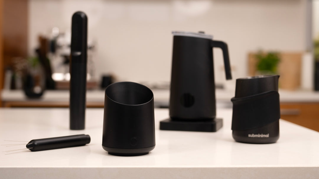 Subminimal Subscale Dosing Cup mit Wägefunktion - Coffee Coaching Club
