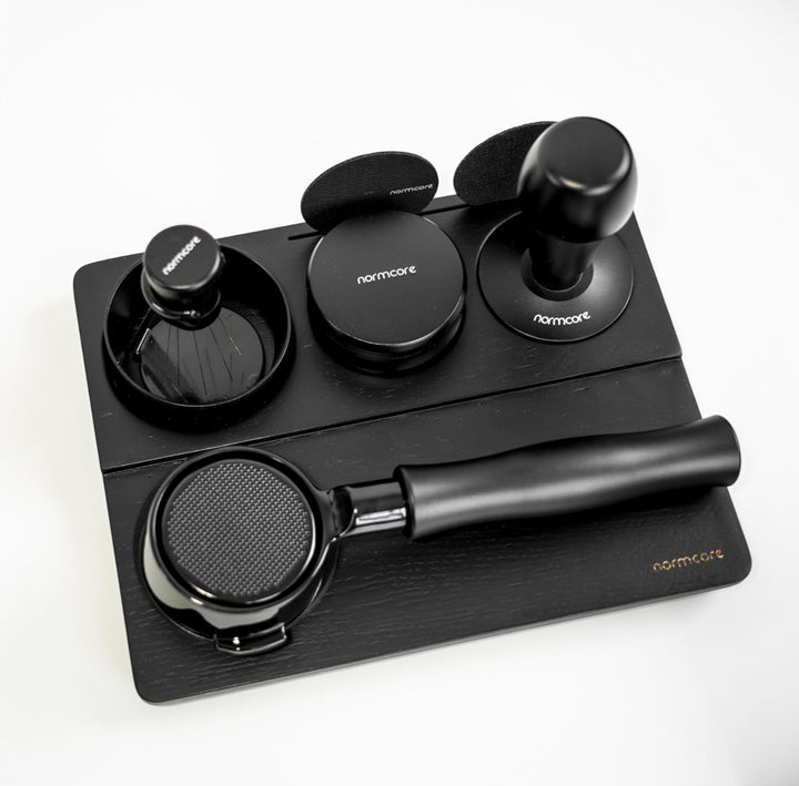 Normcore Tampmatte in legno, venatura naturale – Coffee Coaching Club 2