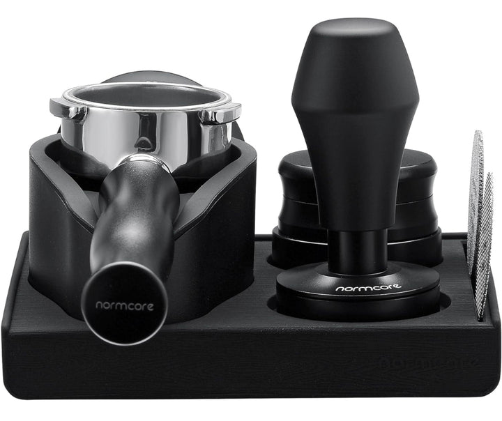 Normcore Tamping Station compacta con portafiltro – Coffee Coaching Club 2