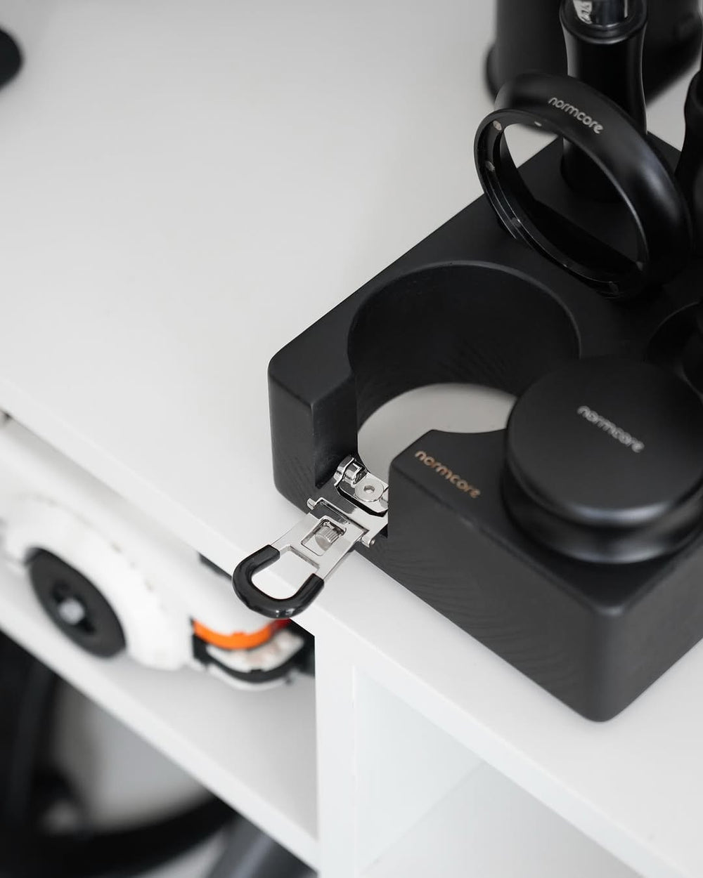 Normcore Compact Tamping Station, ash wood – Coffee Coaching Club 6