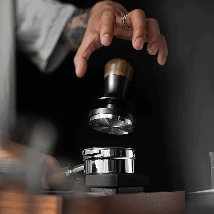 MMHW-3BOMBER Tamper para Espresso Flash 51 mm: perfecto para extracciones constantes y precisas - Coffee Coaching Club
