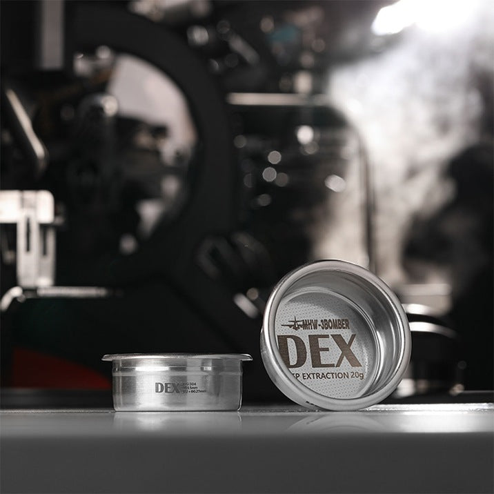 MHW-3BOMBER DEX (Deep Extraction) 58 mm 22 g Cesto de Precisão - Coffee Coaching Club