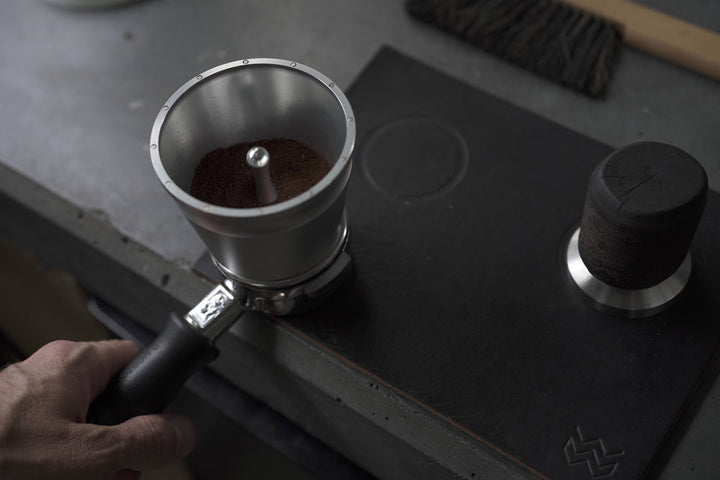 Weber Workshops Magic Tumbler Prata para os moinhos de café Key, HG-1 e HG-2 - Coffee Coaching Club