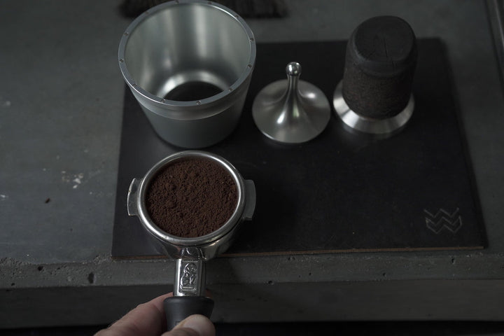Weber Workshops Magic Tumbler Preto para os moinhos de café Key, HG-1 e HG-2 - Coffee Coaching Club