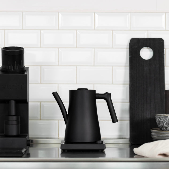 Varia AURA 1.5L Wasserkocher High-Flow-Ausguss Detail – Coffee Coaching Club 5