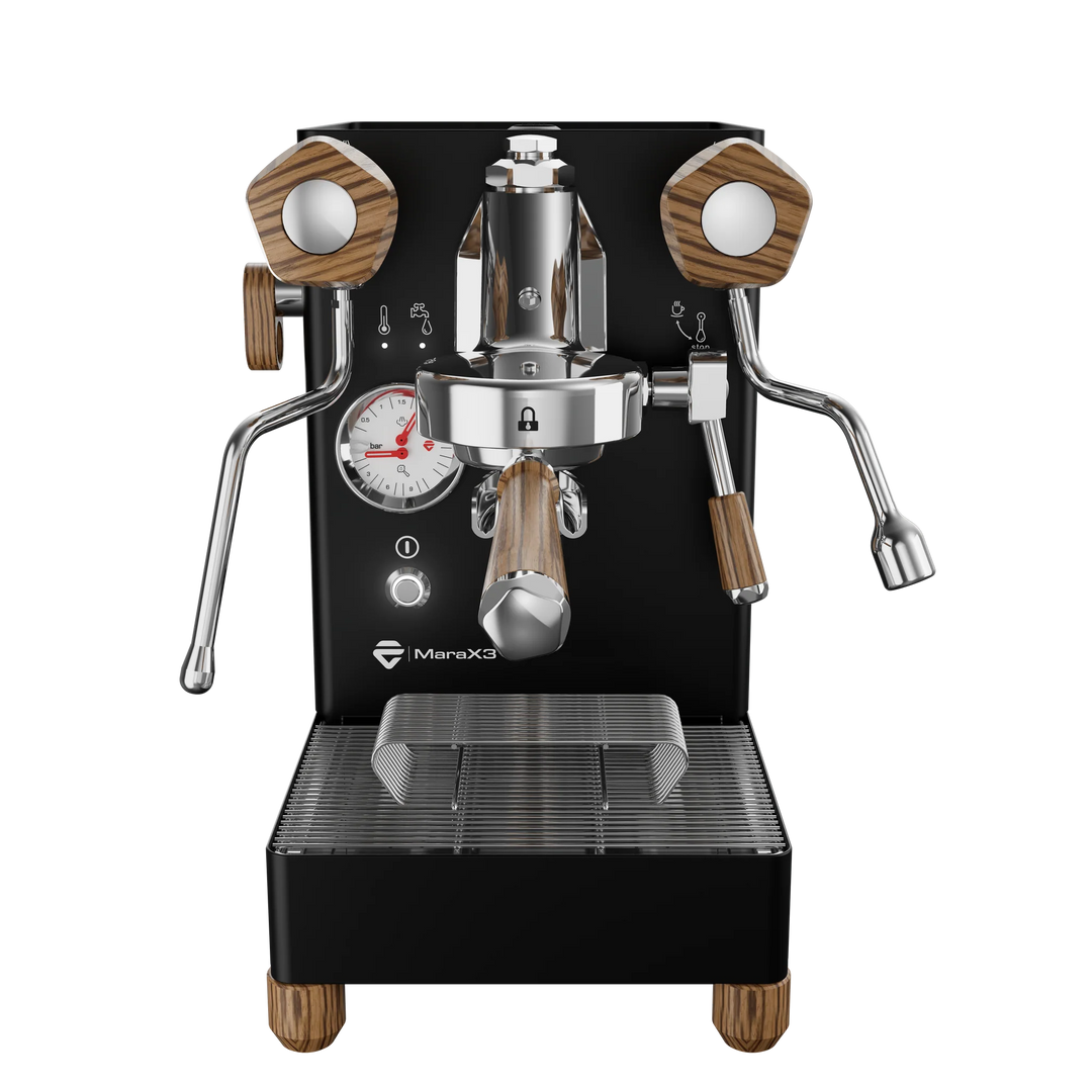 Lelit Mara X3 Schwarz Frontansicht mit Manometer und Siebträger - Coffee Coaching Club 7