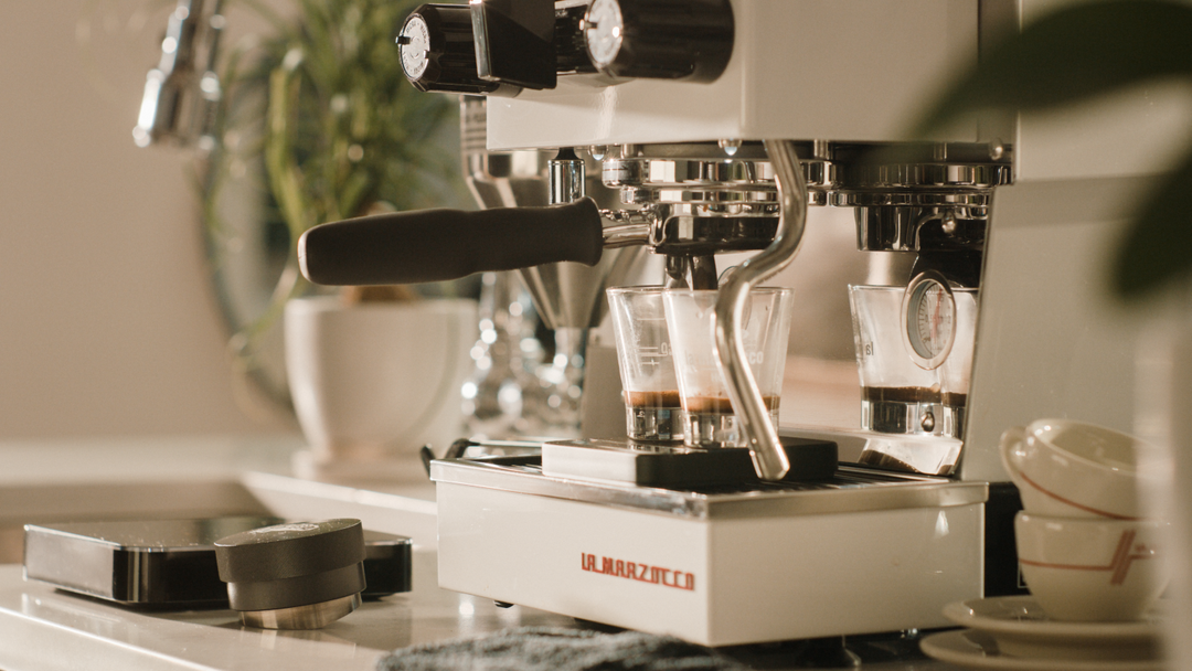 La Marzocco Espressomaschine – Lifestyle in moderner Wohnküche – Coffee Coaching Club