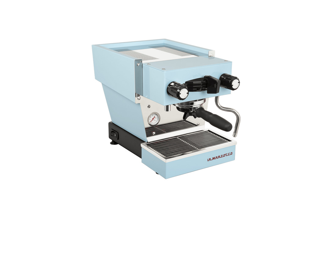 La Marzocco Linea Micra in Hellblau – Frontansicht halbseitlich – Coffee Coaching Club