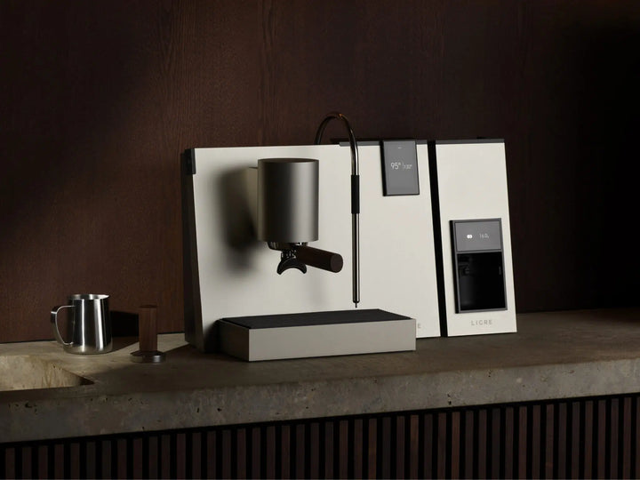Ligre Youn Designer-Espressomaschine Lifestyle im Home-Setting – Coffee Coaching Club