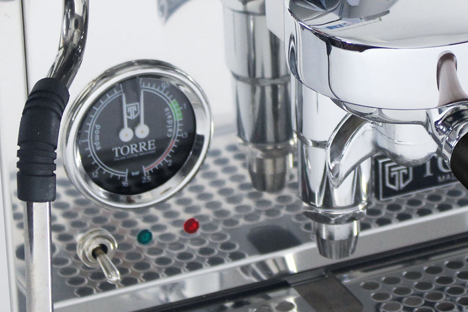 Torre Luigino Cool Touch Zweikreis-Espressomaschine mit ERGOLIFT – Coffee Coaching Club