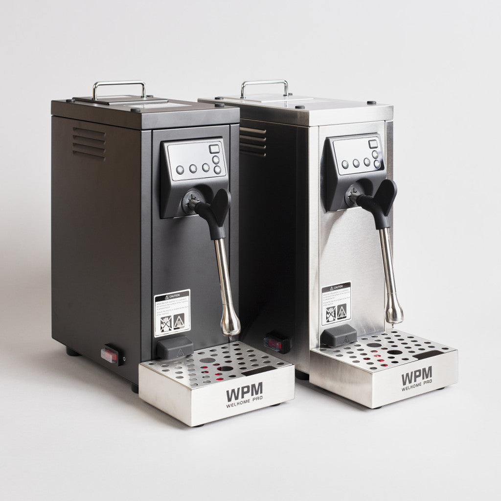 WPM MS-130T Milchschäumer in Schwarz und Silber – Coffee Coaching Club