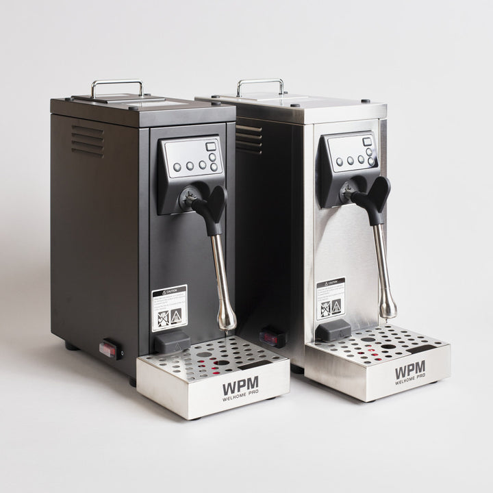 WPM MS-130T Milchschäumer in Schwarz und Silber – Coffee Coaching Club