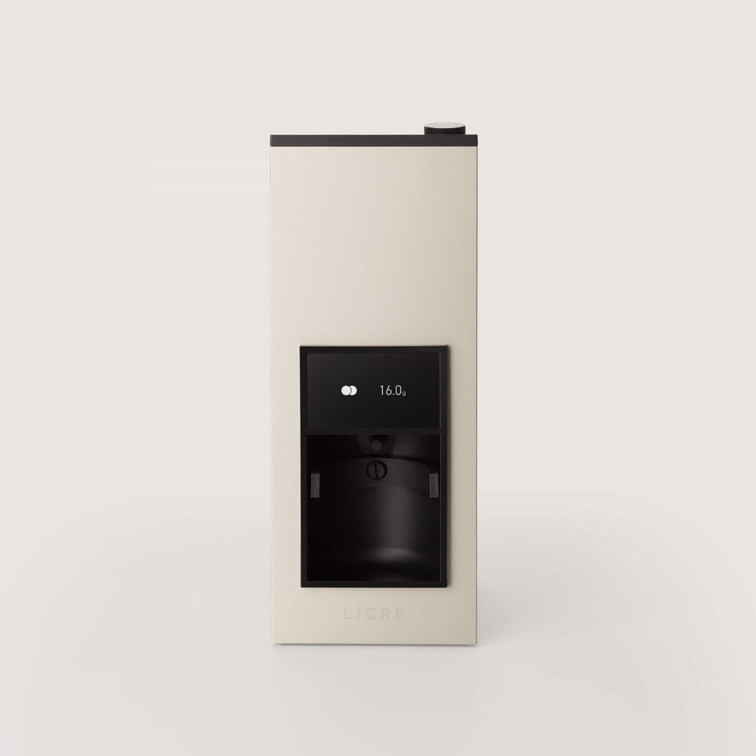 Ligre Siji Kaffeemühle mit Ligre Youn Espressomaschine in Silber Beige – Lifestyle-Pairing – Coffee Coaching Club