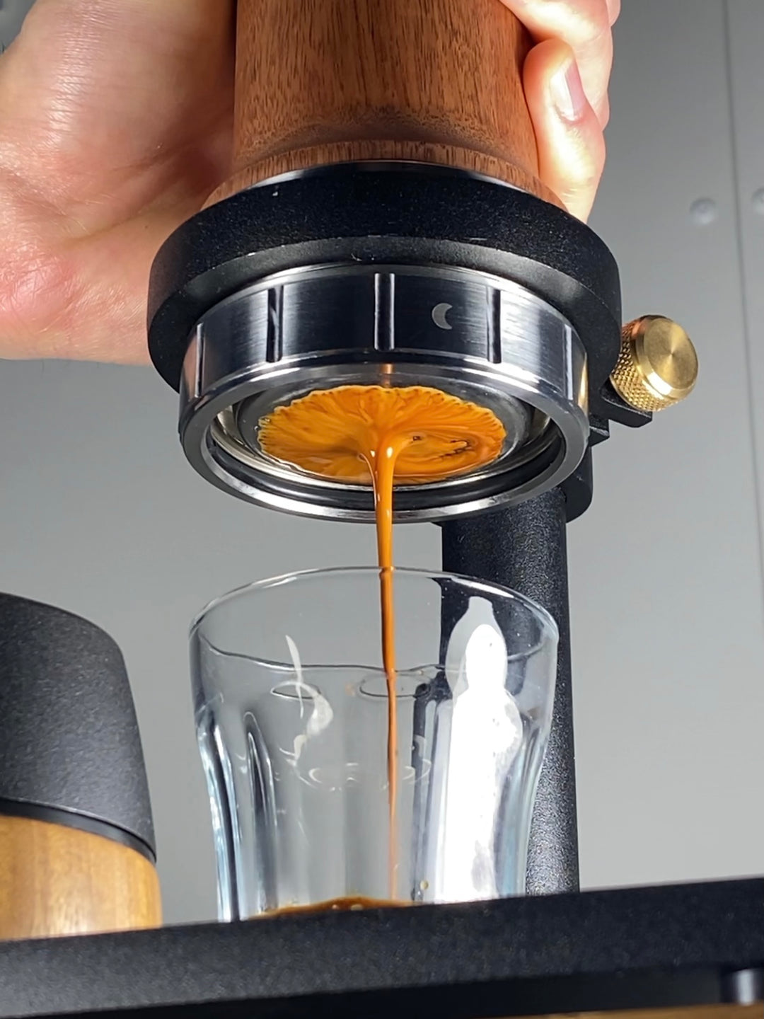 Team Event Workshop – Espresso-Extraktion aus dem Siebträger in ein Glas – Coffee Coaching Club