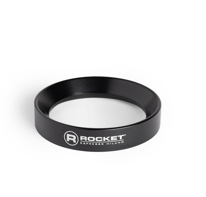 Rocket magnetic black dosing funnel on portafilter – Coffee Coaching Club 1
