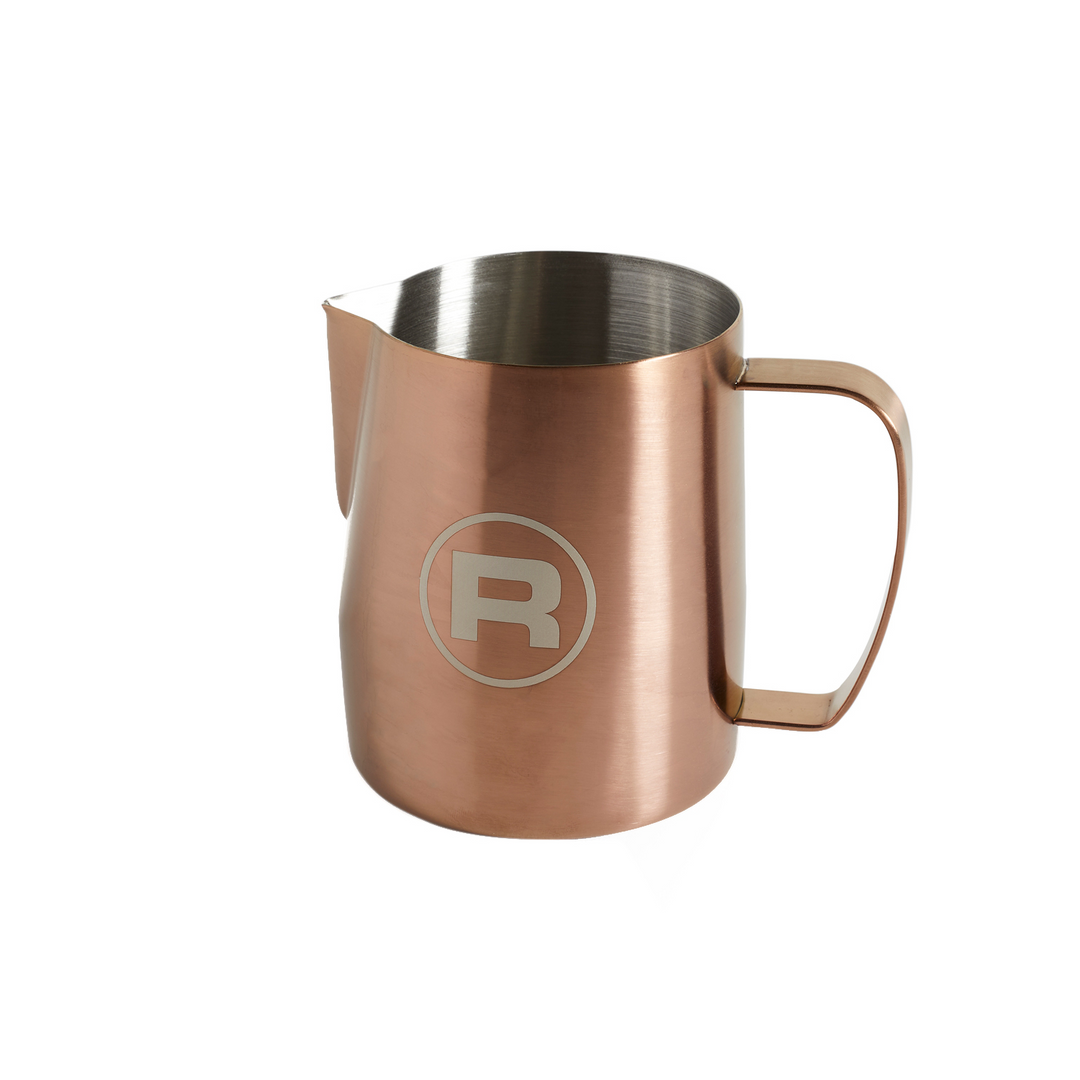 Rocket Pitcher Competition 35 cl Sand-Kupfer Milchkrug – Coffee Coaching Club 1